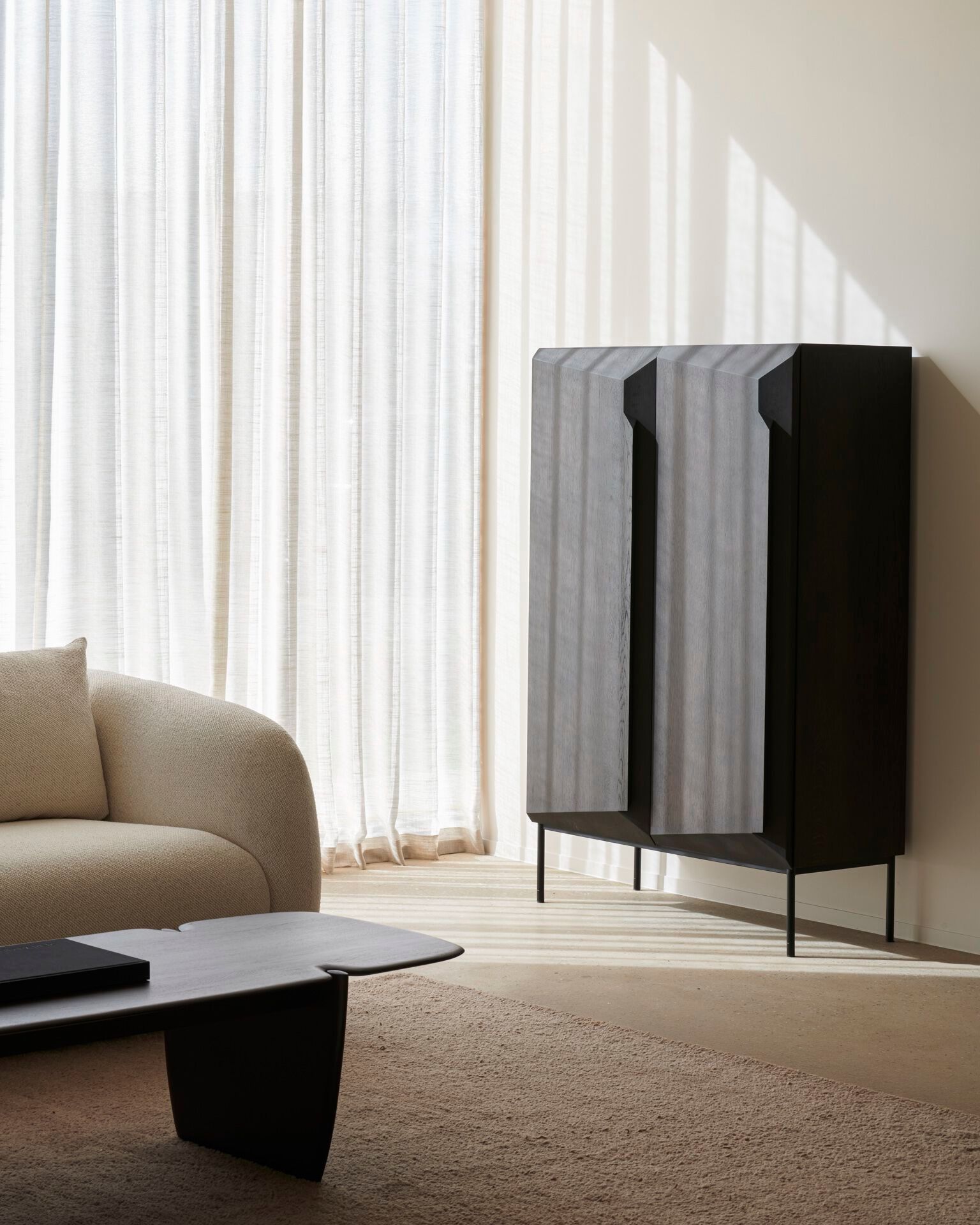 Шкаф из красного дерева с распашными дверцами Ethnicraft Лестницы ARCH-00130574 - Вид №7