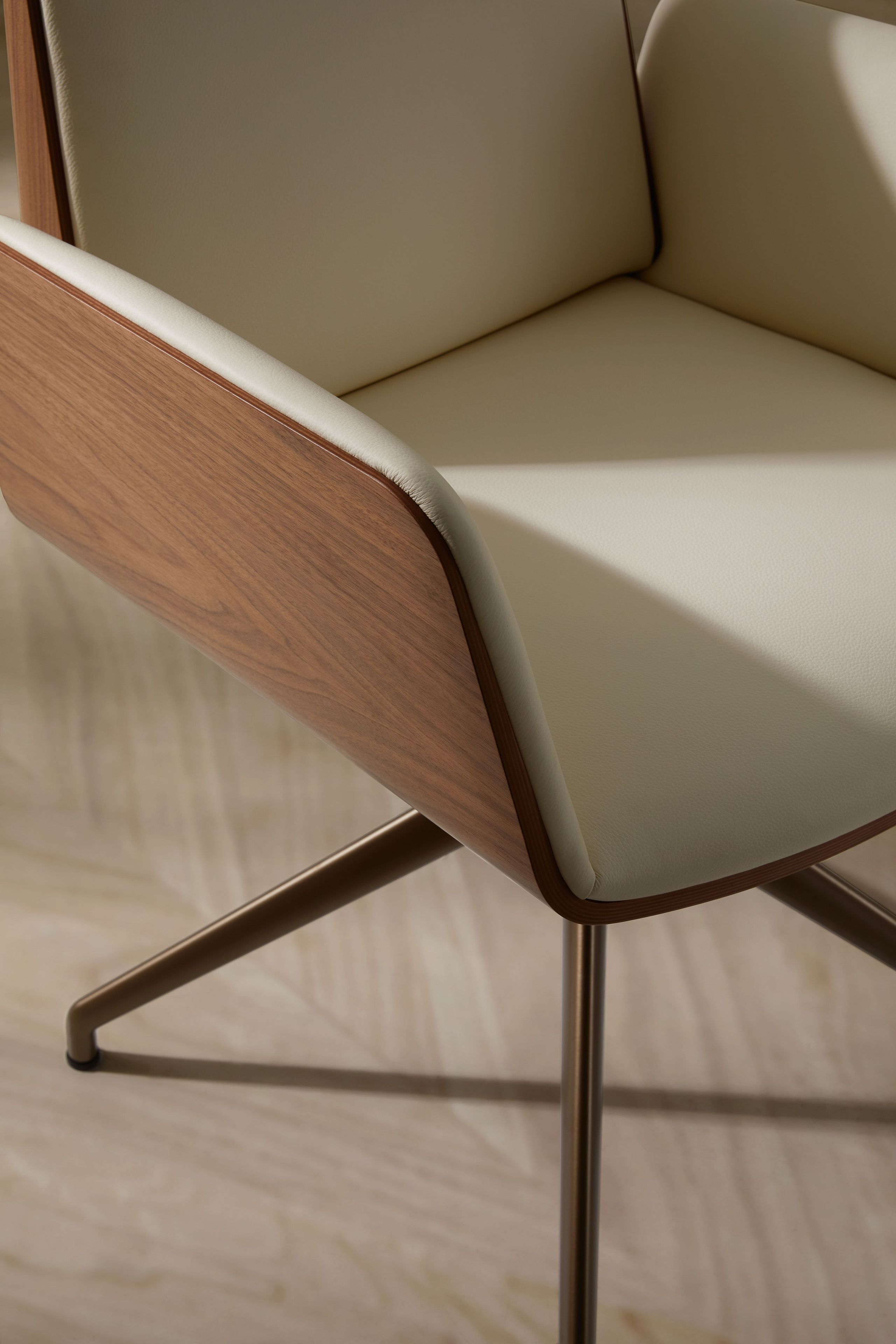 Стул на насесте с подлокотниками Punt HUG ARCH-00143403 - Вид №14