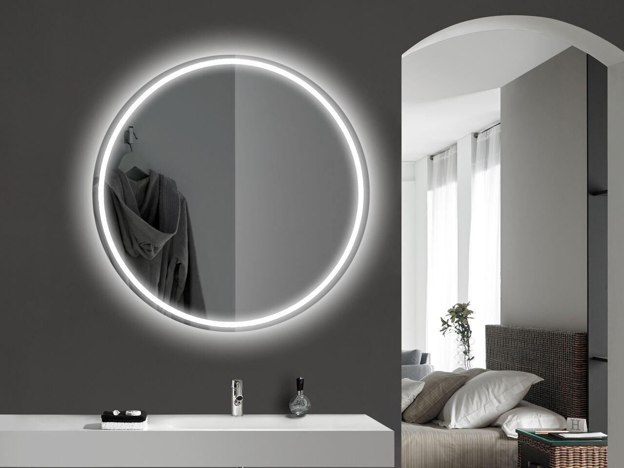 Круглое зеркало со встроенным освещением для ванной комнаты GEDY SALVADOR ARCH-00076156 - Вид №2