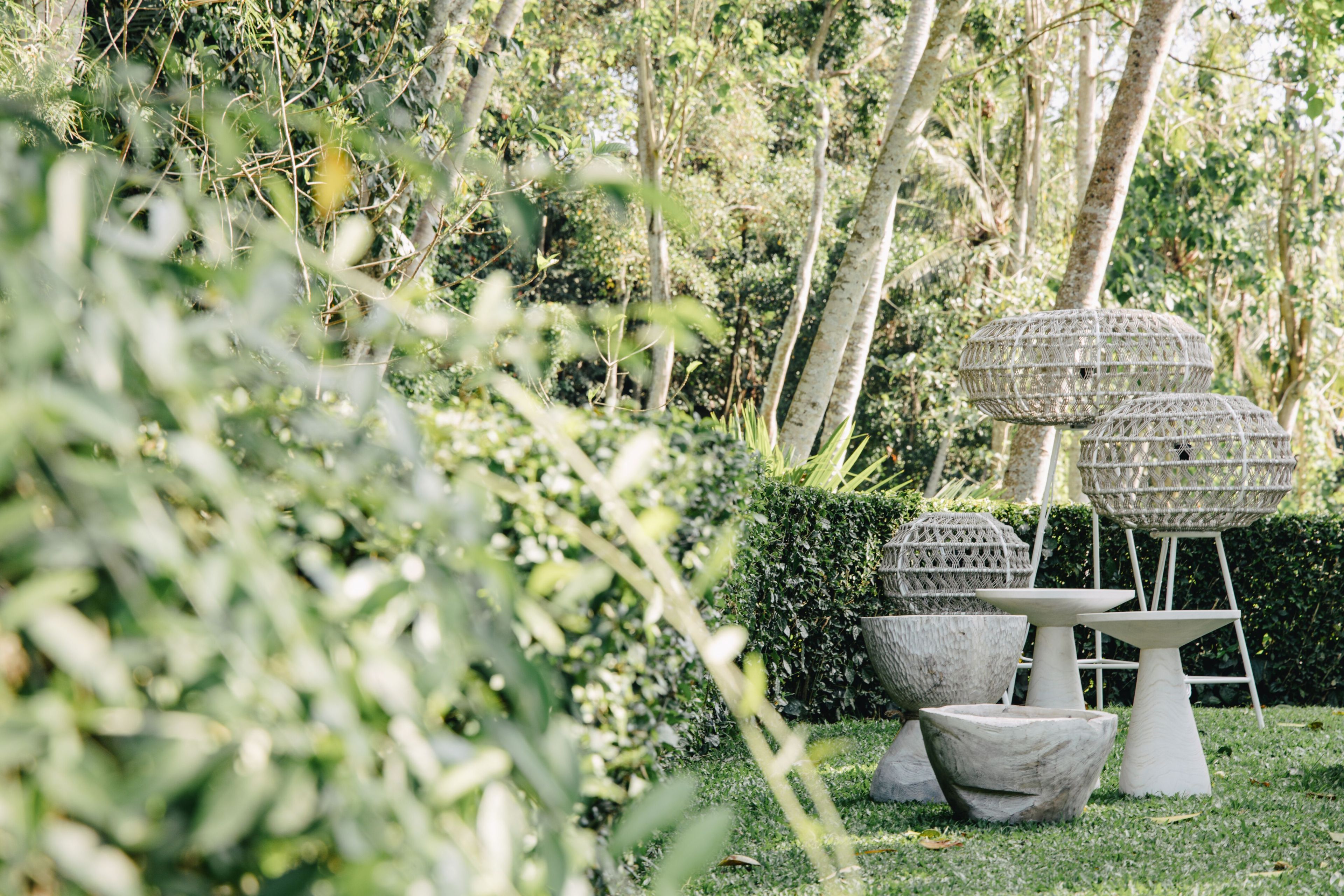 Круглый стол из тикового дерева cbdesign Сфера ARCH-00088421 - Вид №1