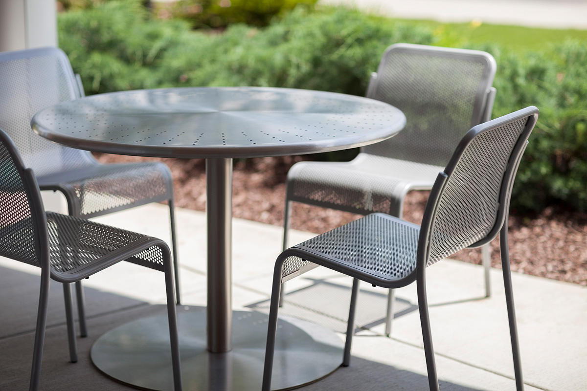 FSRT140 Столбец таблицы  Forms-surfaces 