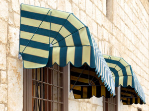 Навес с алюминиевой рамой