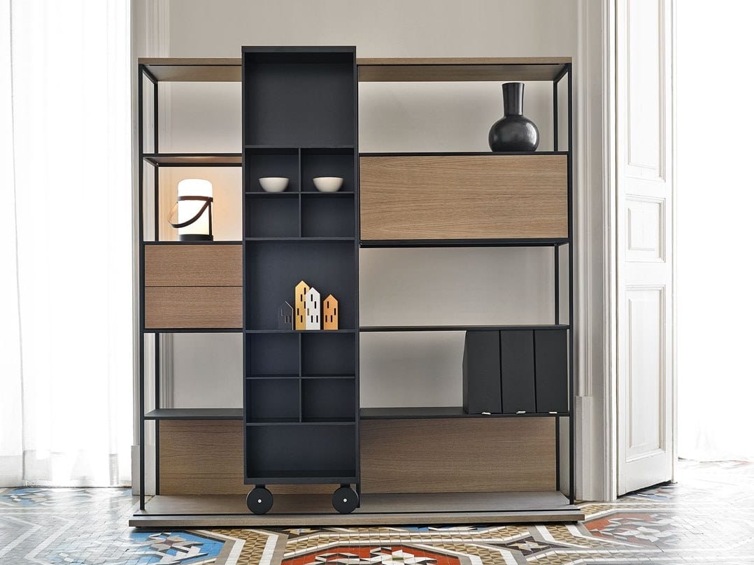 Деревянный книжный шкаф на колесах Punt Literatura ARCH-00034358 - Вид №2