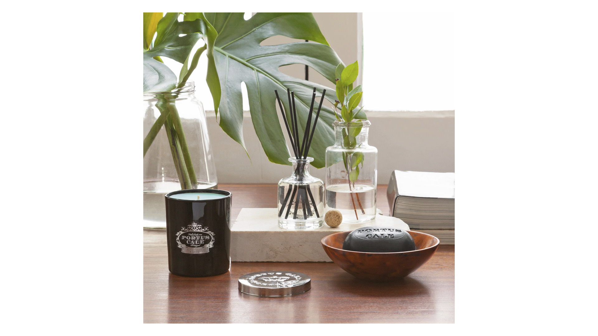 10673689 CASTELBEL Диффузор ароматический CASTELBEL Порт Кале Черное издание 100мл, стекло Стекло  - Вид №1