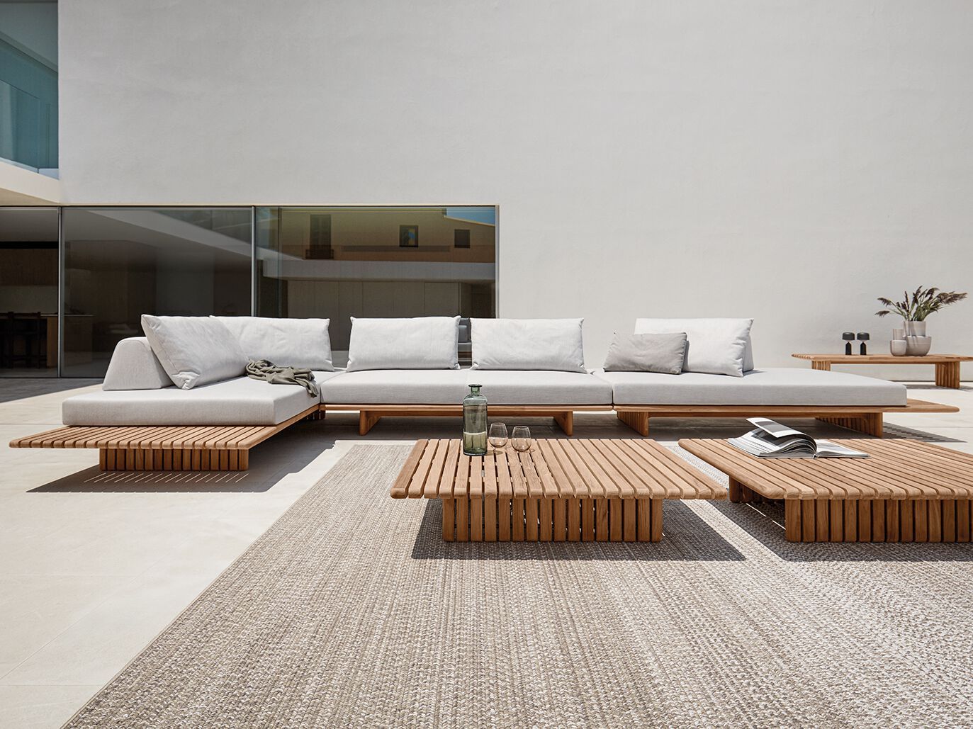 Модульный садовый диван из ткани и тика Gloster палуба ARCH-00059176