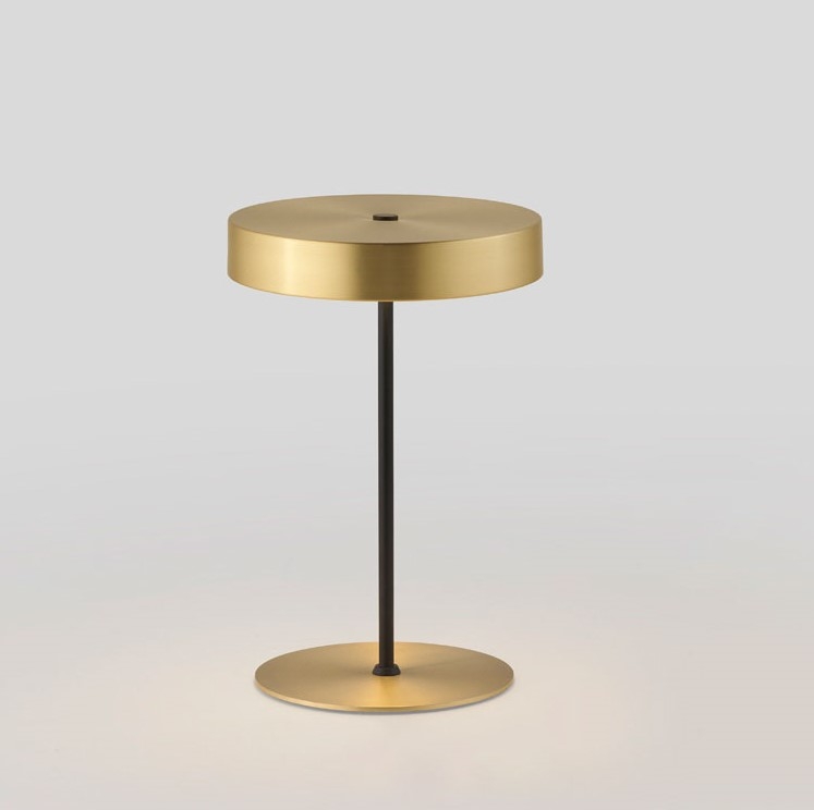 085224 Настольная лампа черный - латунь Aromas del Campo Ambor 