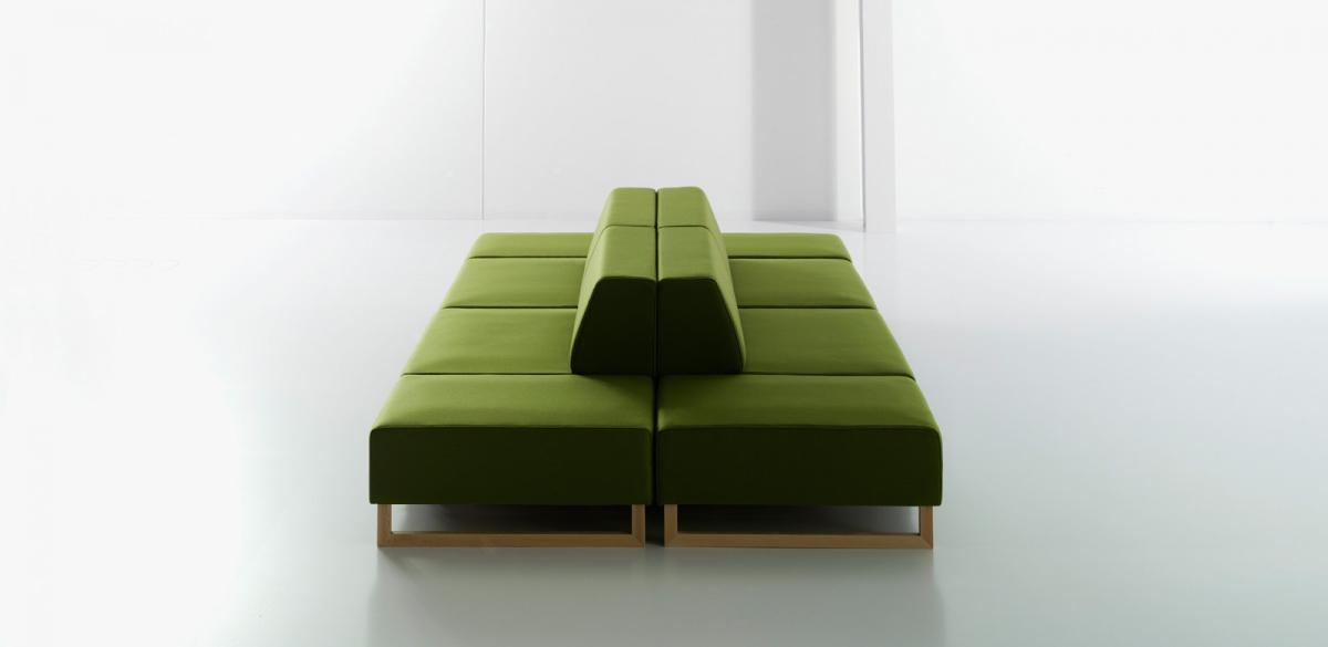 001420 Диван с широкими подлокотниками SANCAL Moon