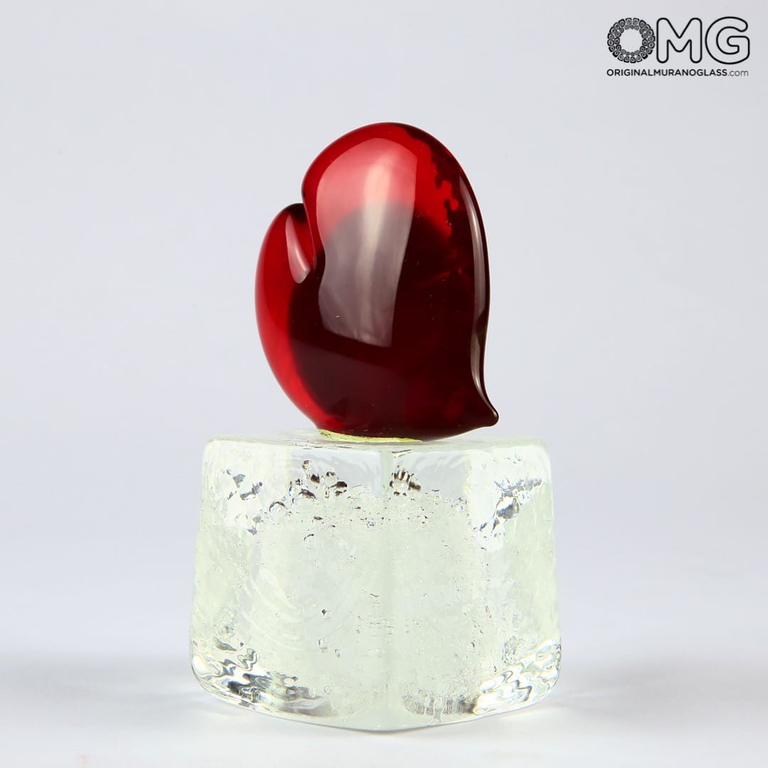 653 ORIGINALMURANOGLASS Пресс-папье Влюблённое сердце - муранское стекло OMG 4 см  - Вид №1