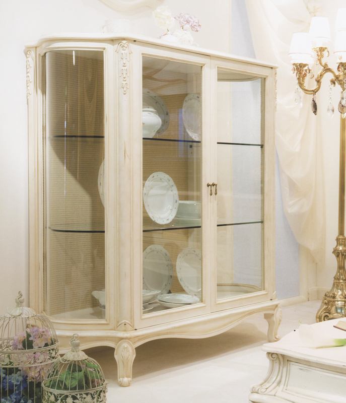 Витрина 696 FRATELLI RADICE 15655145005 