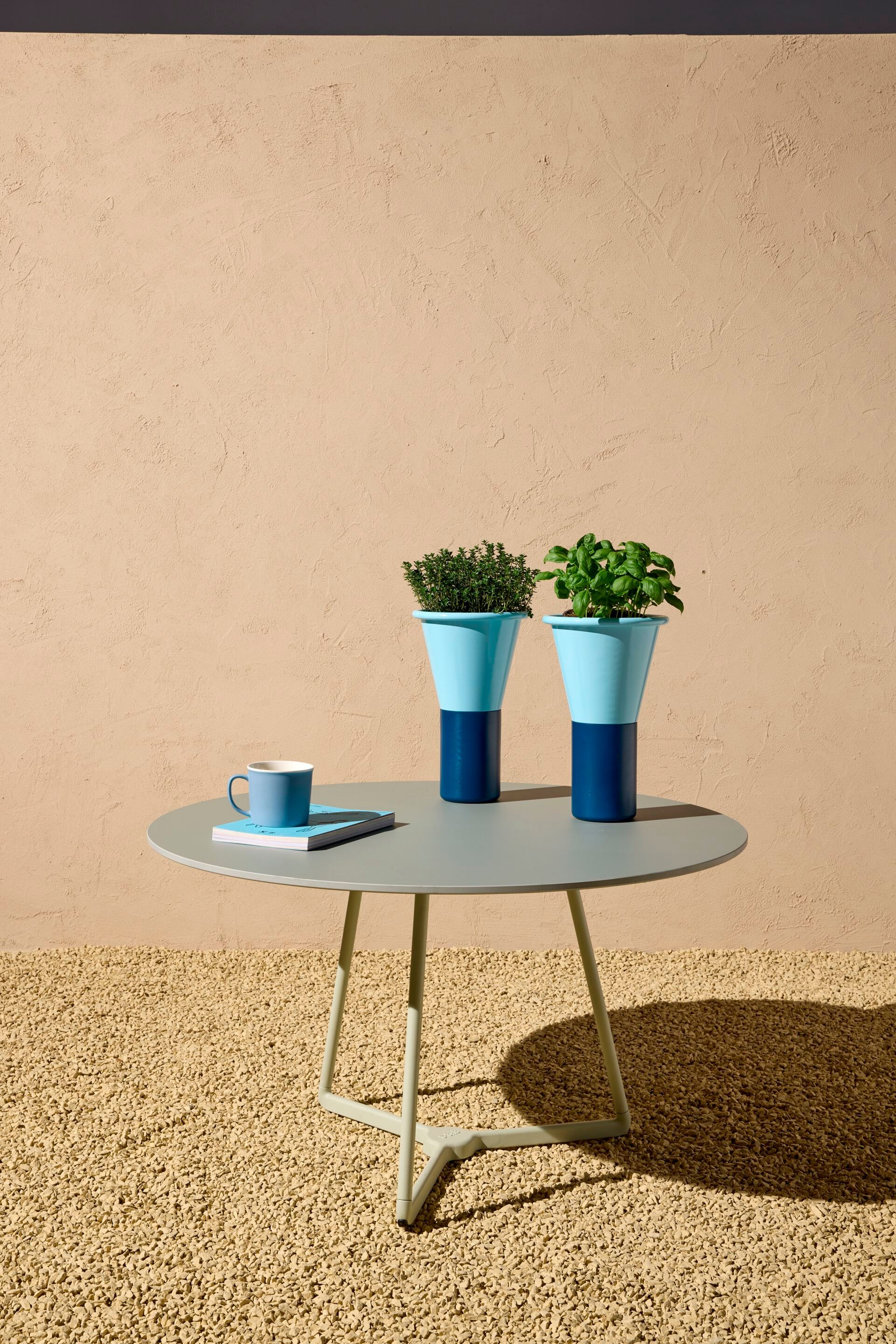 Алюминиевый и стальной контрактный стол с 3-спицевым основанием S-CAB Atomo ARCH-00050546 - Вид №3