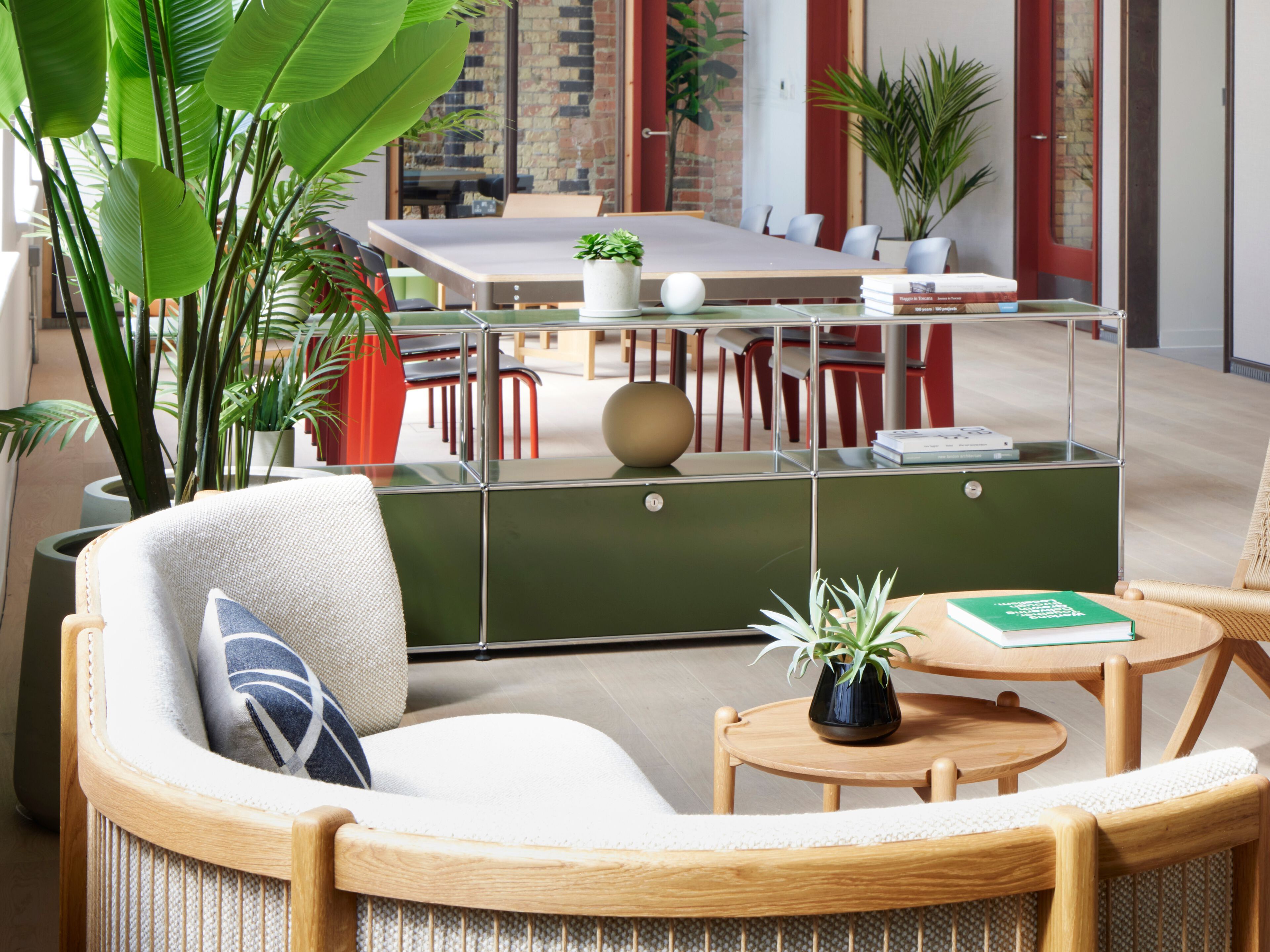 Секционный металлический шкаф с ящиками USM USM Haller System ARCH-00096487