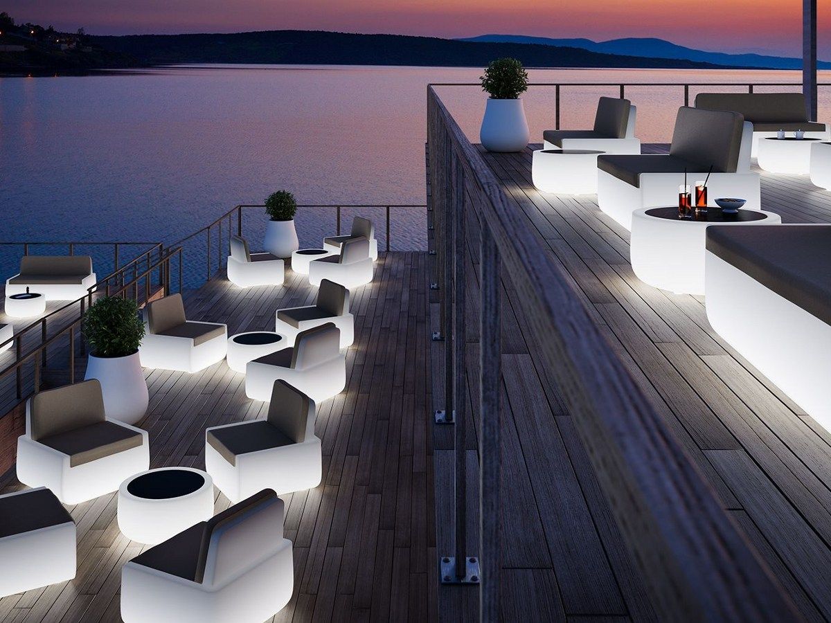 Яркий круглый садовый столик PLUST Bold ARCH-00022986 - Вид №2