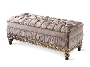 Мягкая скамейка из ткани