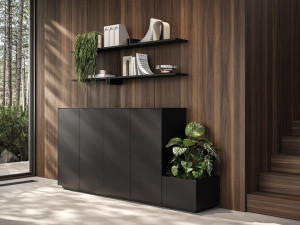 Деревянный офисный шкаф с распашными дверями