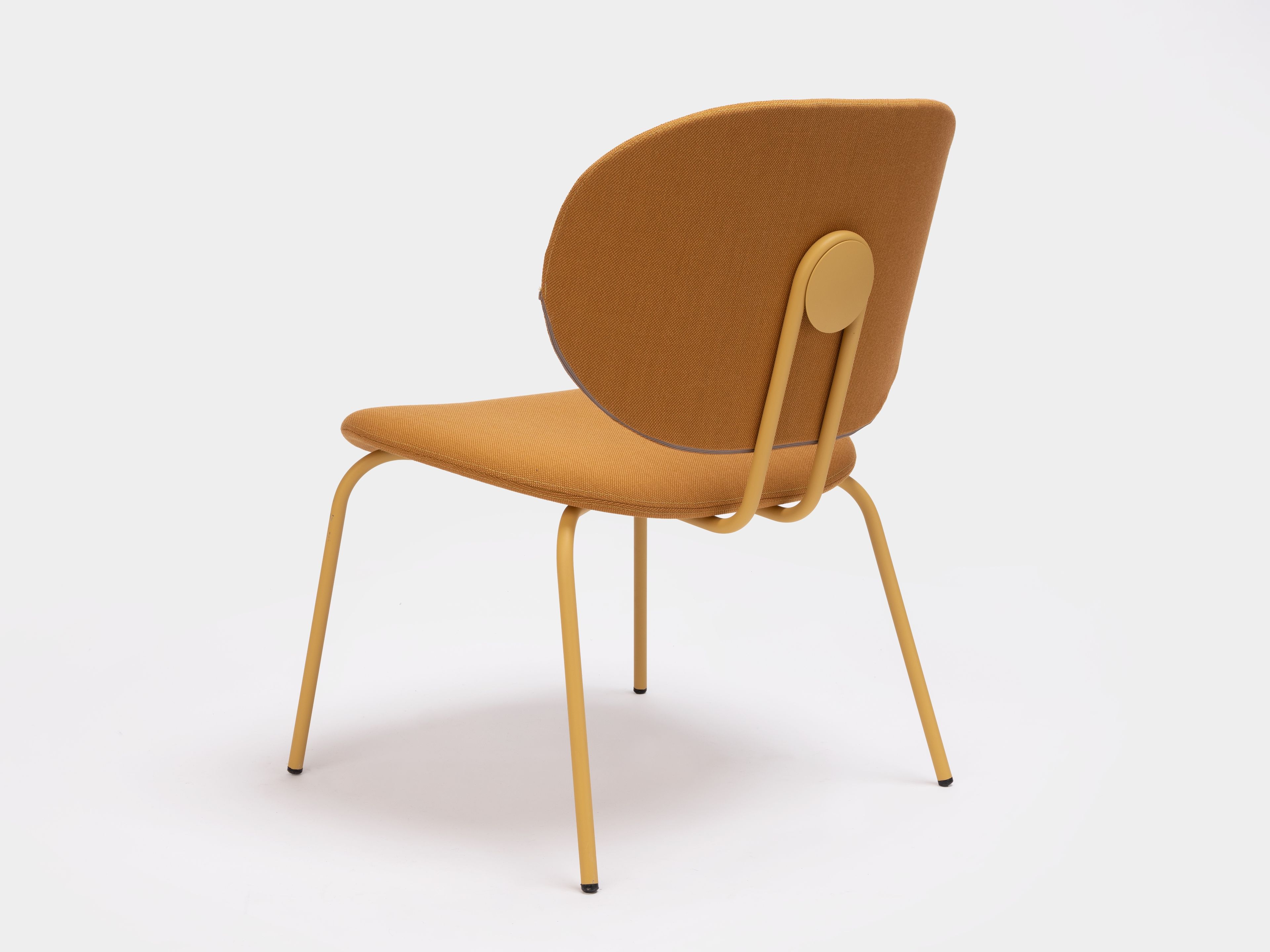 Стальной стул с мягким сиденьем ONDARRETA Hari ARCH-00051779