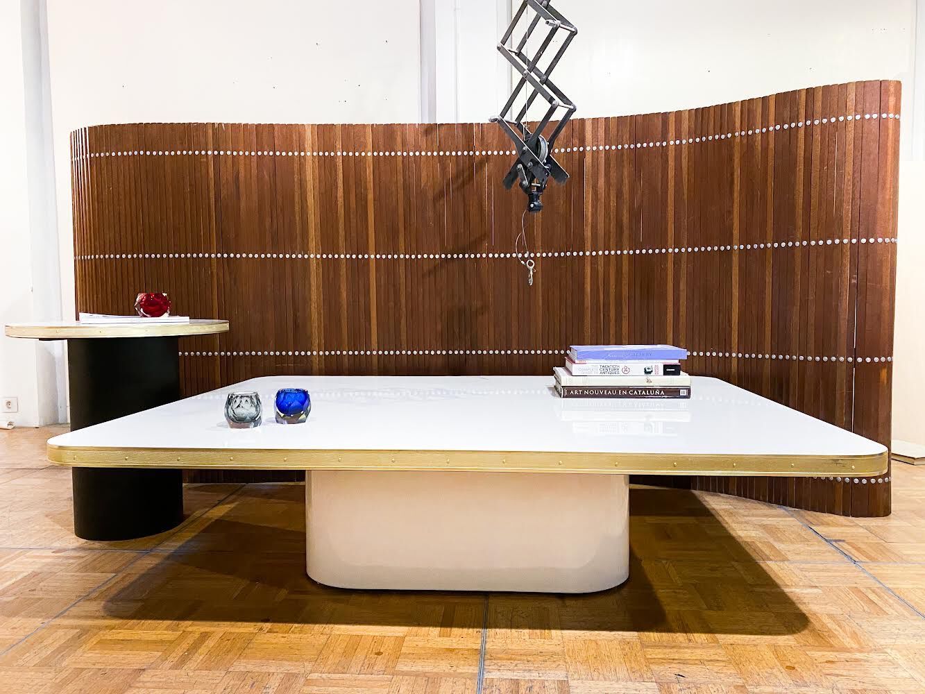 Низкий журнальный столик Jover+Valls Antique Boutique-Juliet ARCH-00059182