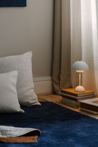 Поликарбонат светодиодные батареи настольная лампа