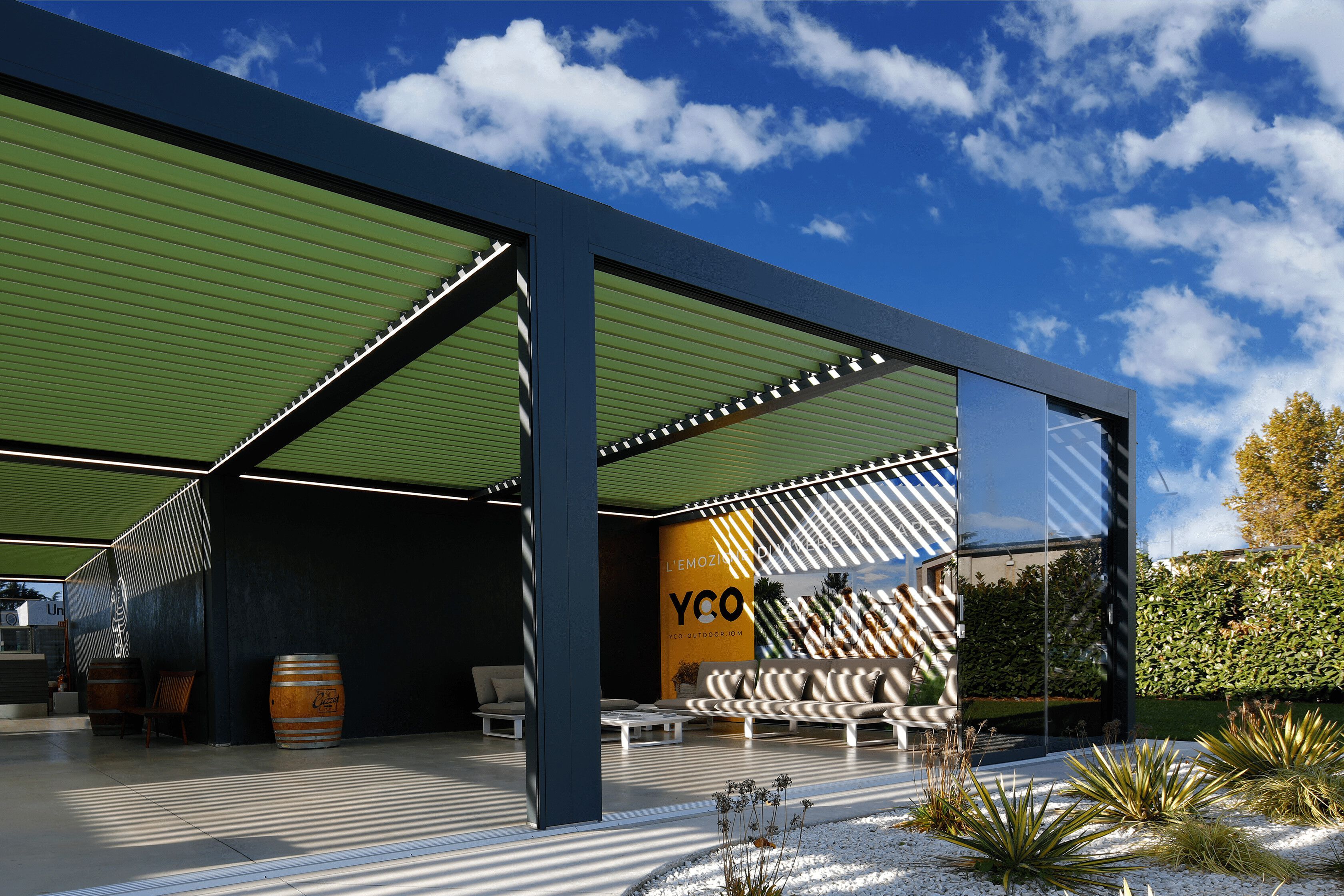 Самонесущая биоклиматическая беседка из алюминия с поворотными планками YCO WATERPROOF ARCH-00071080 - Вид №3