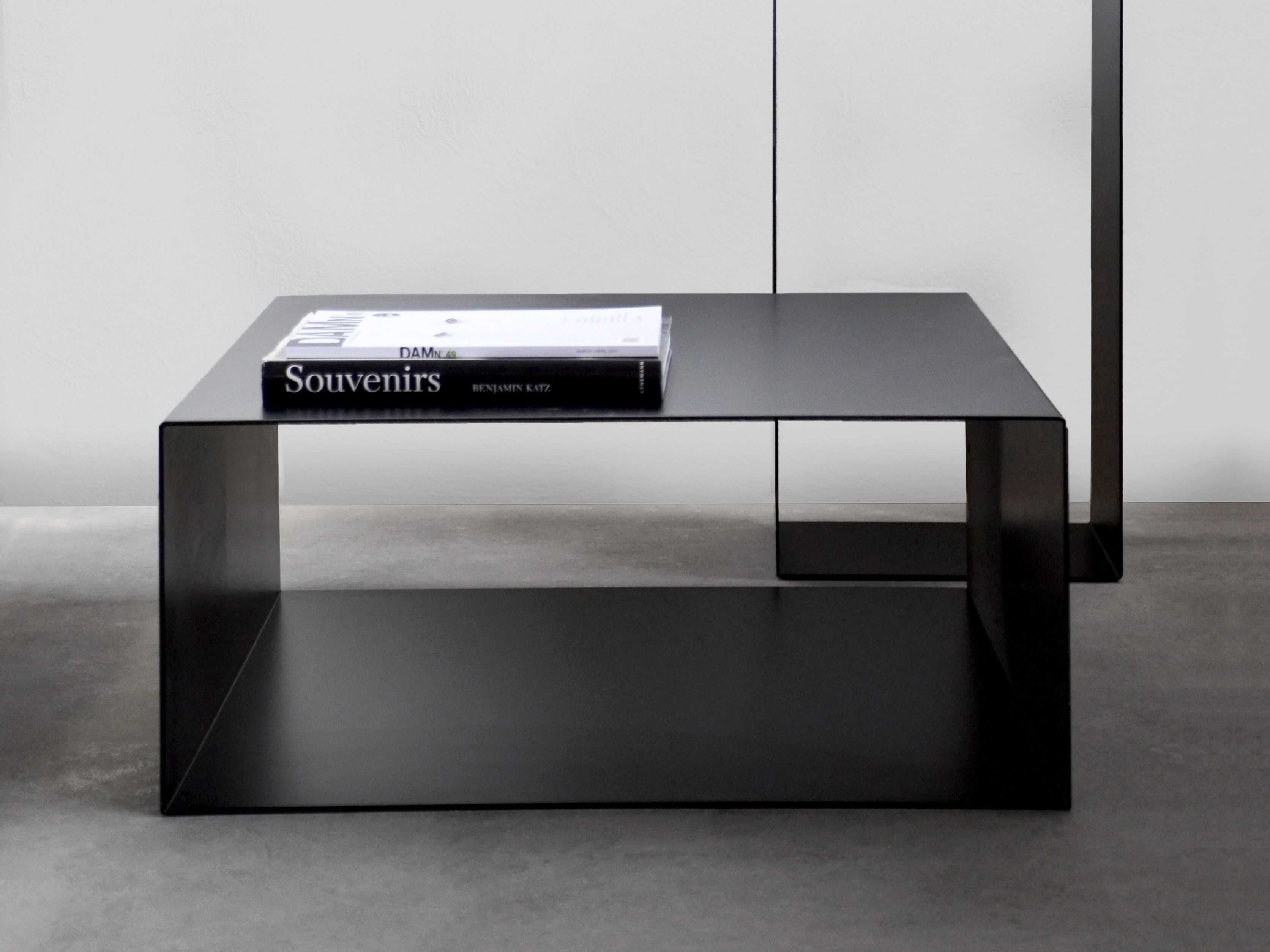 Тумбочка / журнальный столик из листового металла XAM SLIM 2 ARCH-00153214