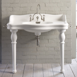 Антикварная большая раковина с носиком и фартуком Antique The water monopoly