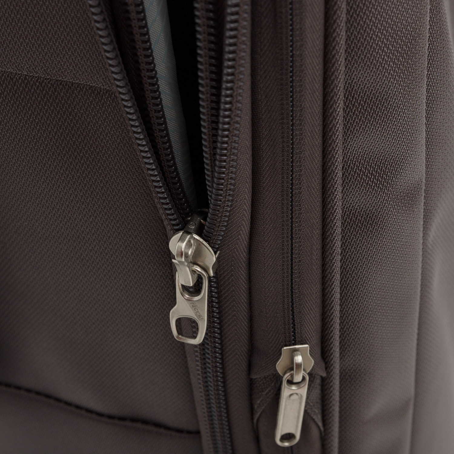 233810 26 Чемодан 233810 Spinner 65 Exp Delsey Flight Lite  - Вид №8