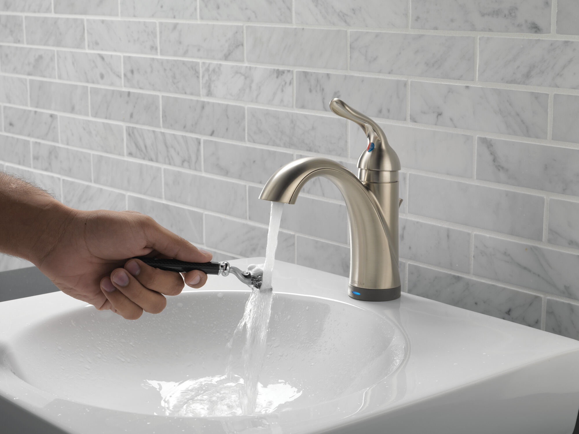 538T-SS-DST Смеситель для ванной с одной ручкой с технологией Touch2O.xt® Delta Faucet Lahara Нержавеющая сталь  - Вид №7