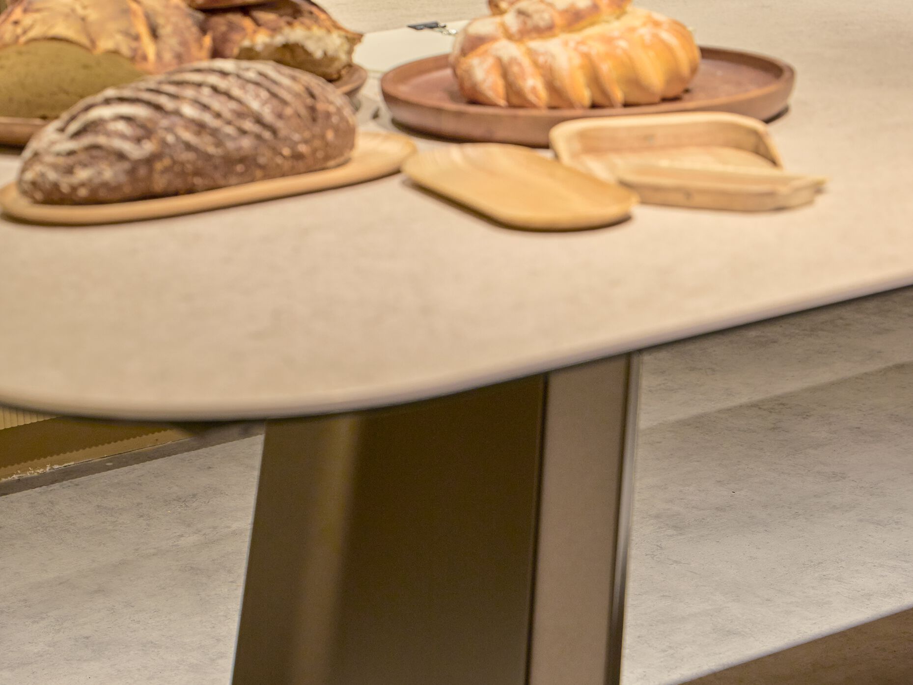 Технический керамический овальный стол MOBLIBERICA Tul ARCH-00031758 - Вид №1