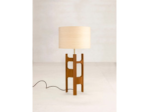 Настольная лампа из тикового дерева