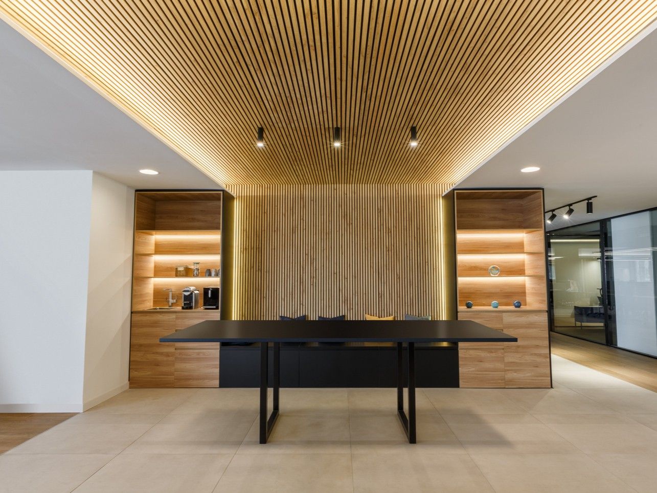 Огнестойкие деревянные потолочные/настенные акустические панели ECOcero ECOnordik ARCH-00050328