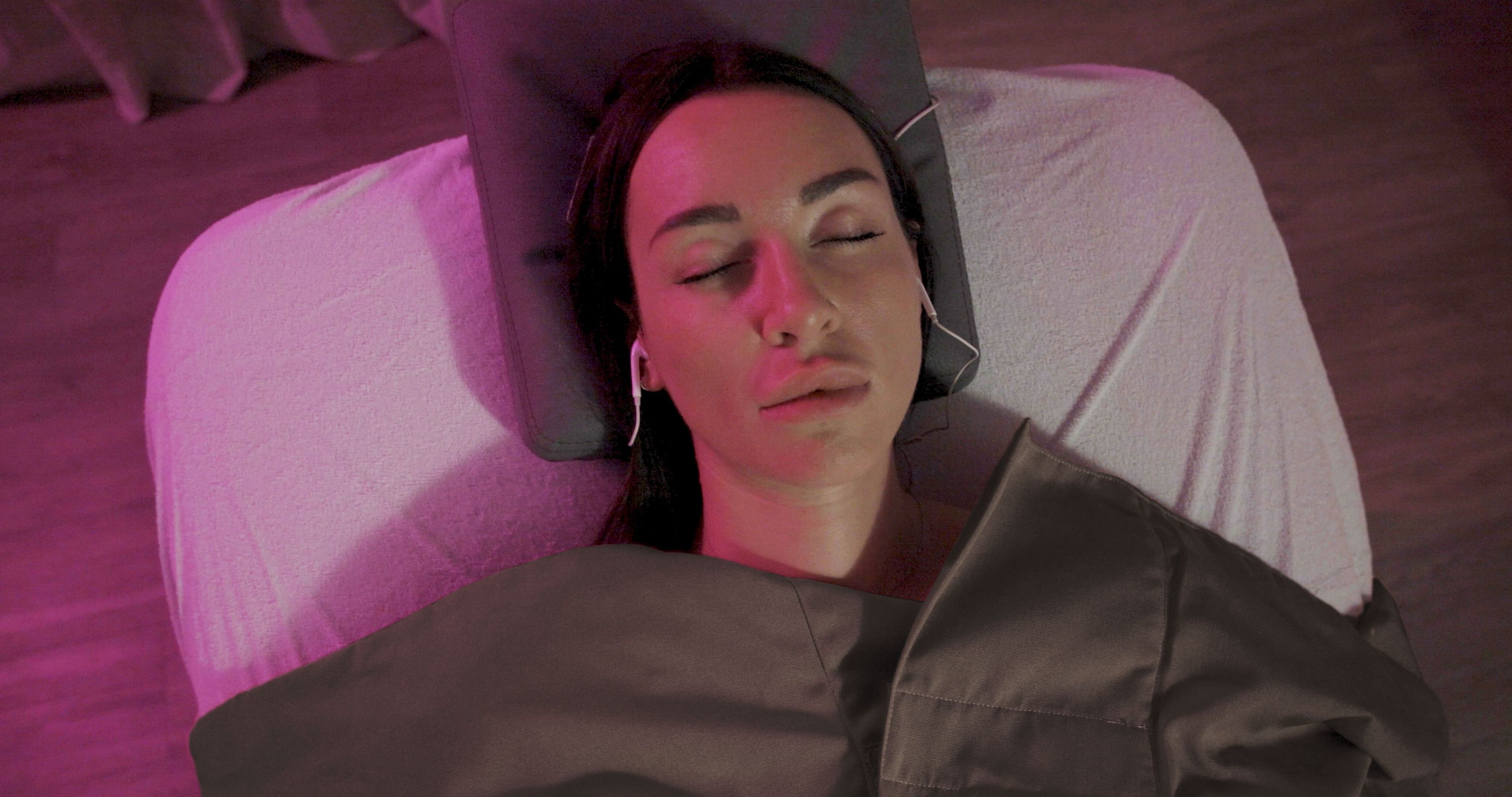 Электрическая подогреваемая антибактериальная массажная кровать Lemi Group Classic ARCH-00050181 - Вид №1