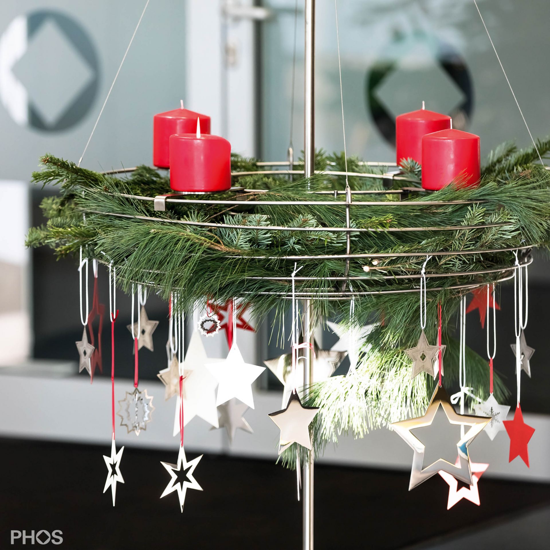 AKS1-BPGr Подставка для венка Адвента с корзиной, основание: зеленое. PHOS 