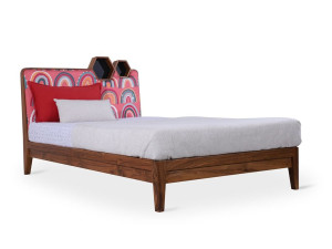 Кровать размера "queen-size" из тикового дерева