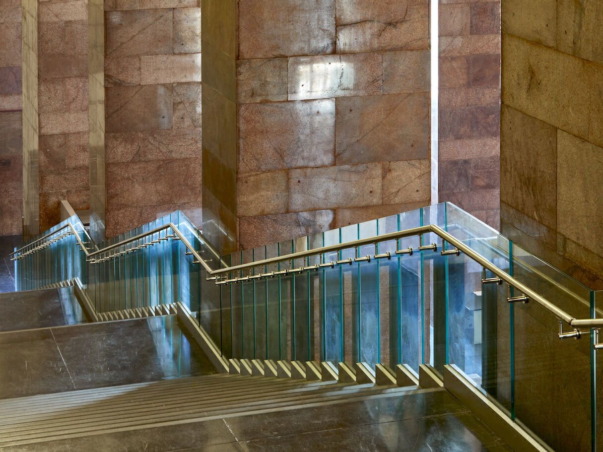 Стеклянные перила для лестницы ALUVETRO Scale ARCH-00070611 - Вид №2