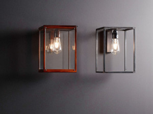 Железный настенный светильник