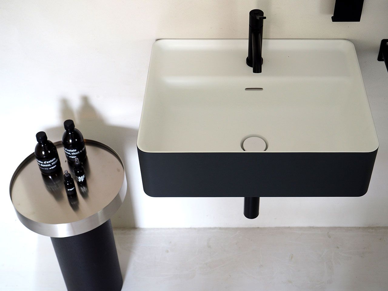 Прямоугольная подвесная раковина из Cristalplant® Agape Марсель ARCH-00092322