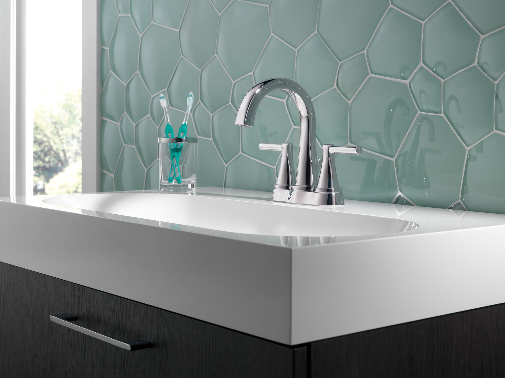 25891LF-BL Смеситель для ванной комнаты с двумя ручками Delta Faucet Becker Матовый черный  - Вид №3