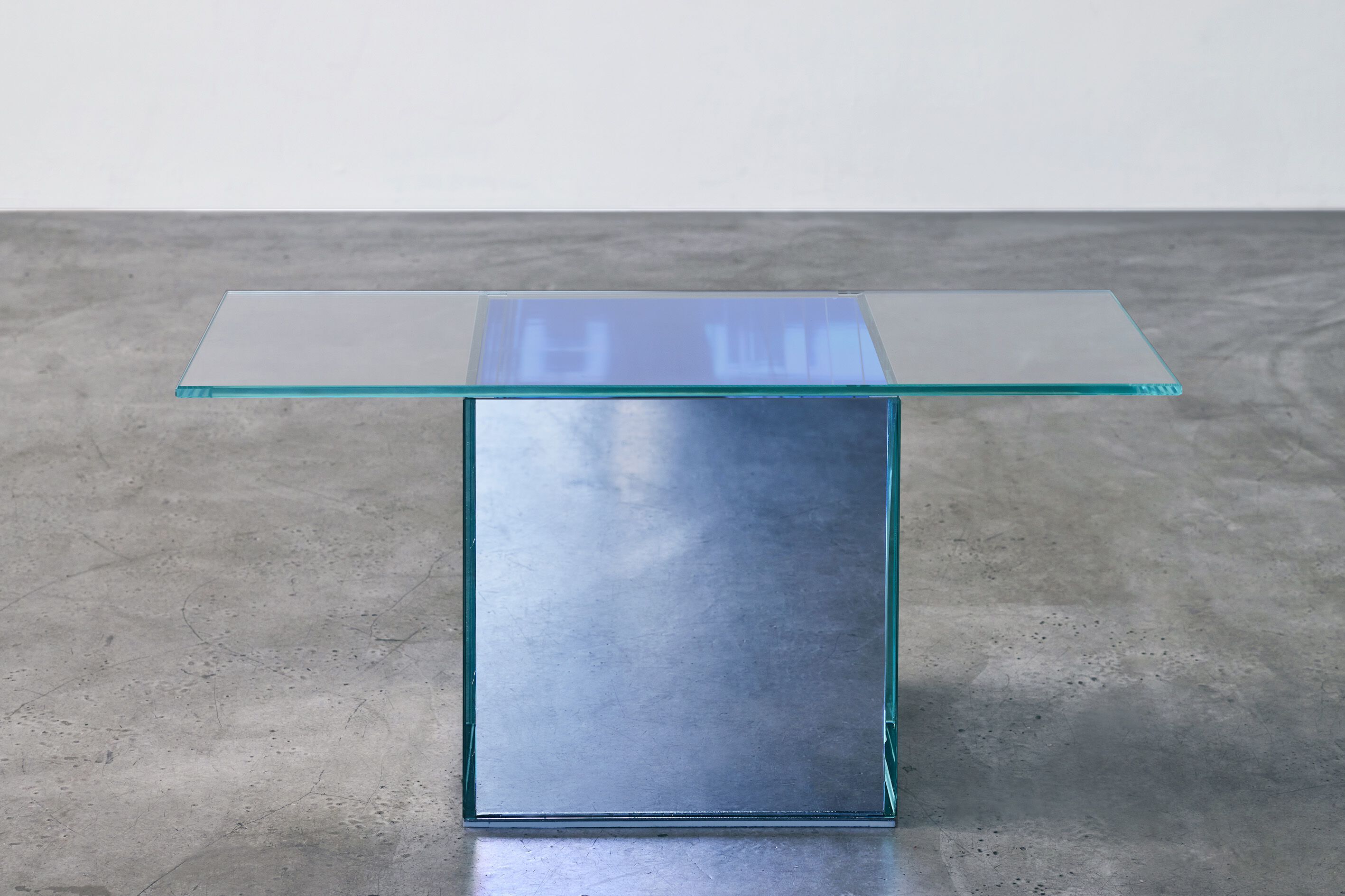 Стеклянный журнальный столик Caroline Chao вид ARCH-00108190 - Вид №3