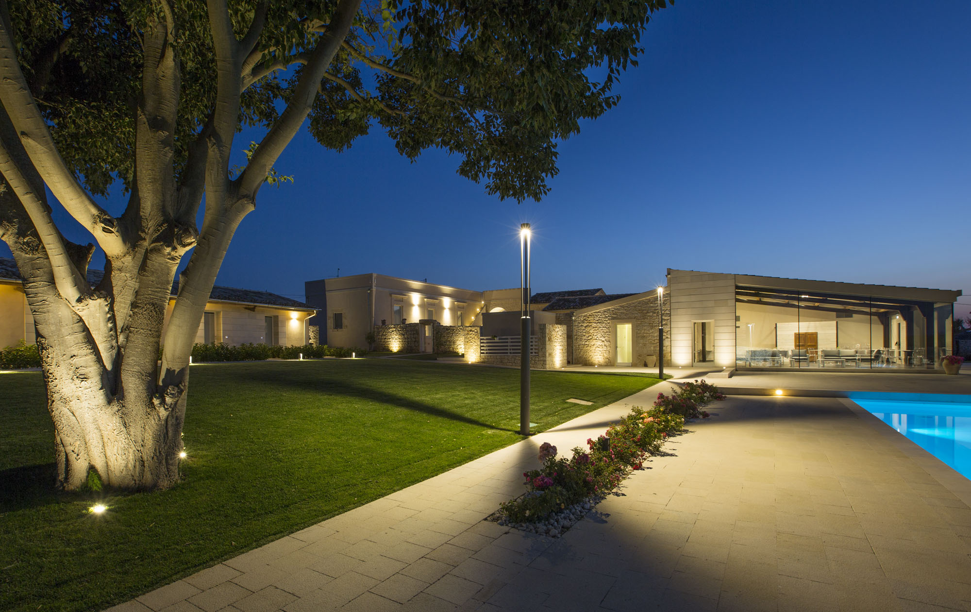 3333693 Уличное освещение  Platek TRIS  TRIS H. 3600 mm - 1 COB LED 2700K - Вид №9