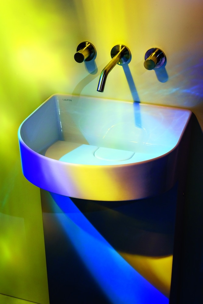 H8113417571121 Раковина, объединенная с пьедесталом, без места для установки смесителя, крепление к стене, включает керамическую крышку для сливного отверстия LAUFEN PRO - Вид №4