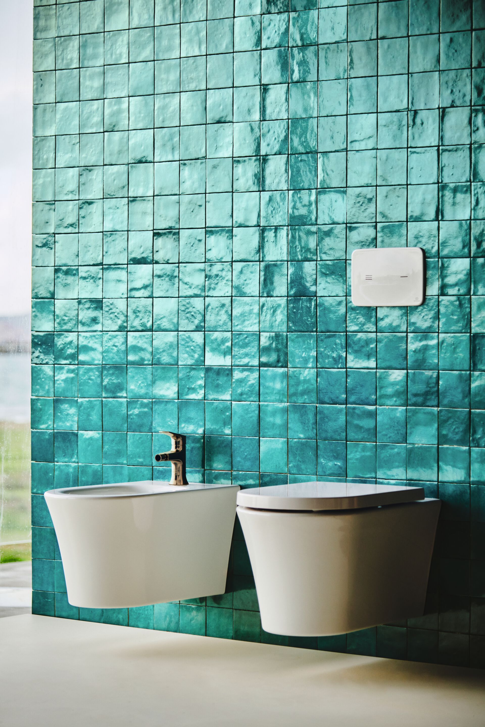 Керамическое подвесное биде с переливом Ideal Standard La Dolce Vita ARCH-00002592 - Вид №1