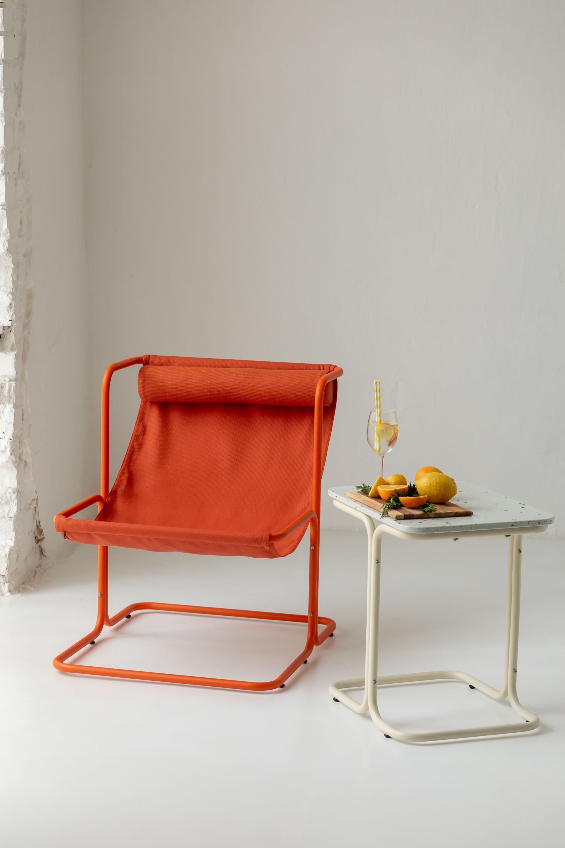 Журнальный столик из нержавеющей стали и переработанного пластика Joyf ЛИТО ARCH-00079291 - Вид №3