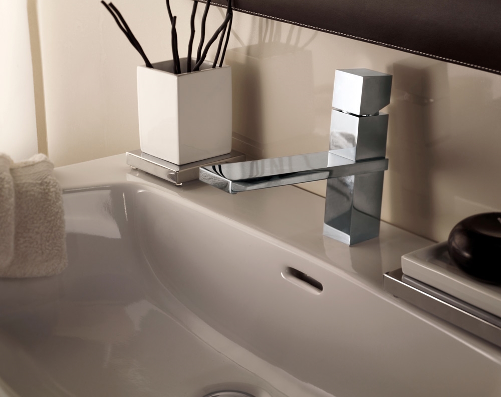 Z004301 Смеситель & запорный кран Cube BOSSINI  - Вид №1