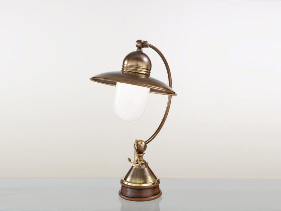 Регулируемая латунная светодиодная настольная лампа Cremasco Illuminazione Венецианская традиция ARCH-00128700