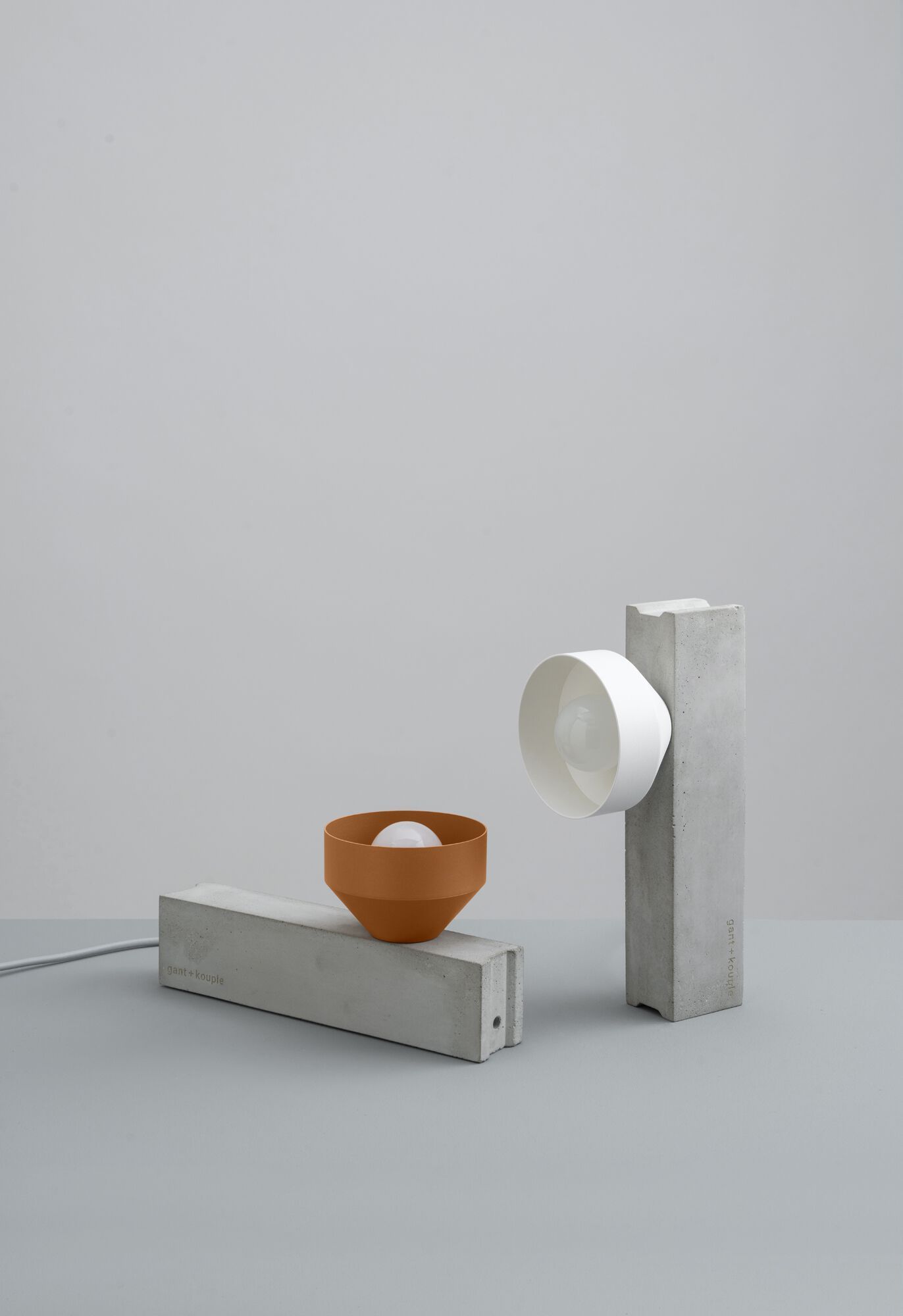 Настенный / настольный светильник из стали с порошковым покрытием и цемента +kouple блок ARCH-00141549 - Вид №3