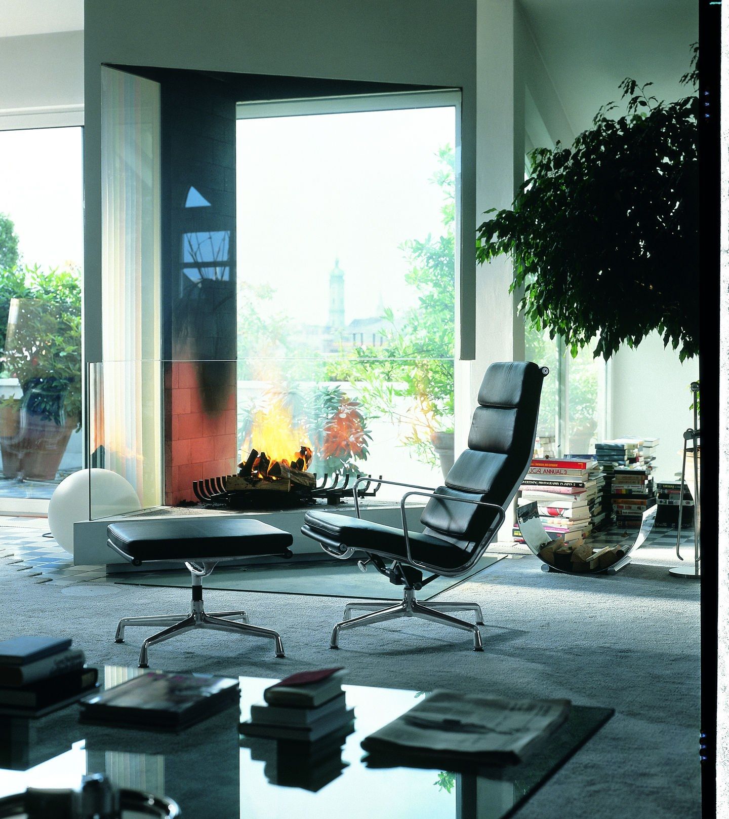 Кожаное кресло с откидывающейся спинкой VITRA Eames Soft Pad Group ARCH-00125088 - Вид №5