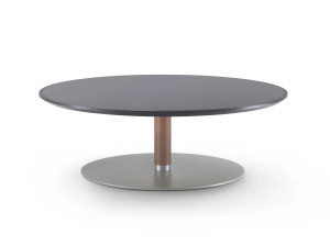 Низкий круглый журнальный столик