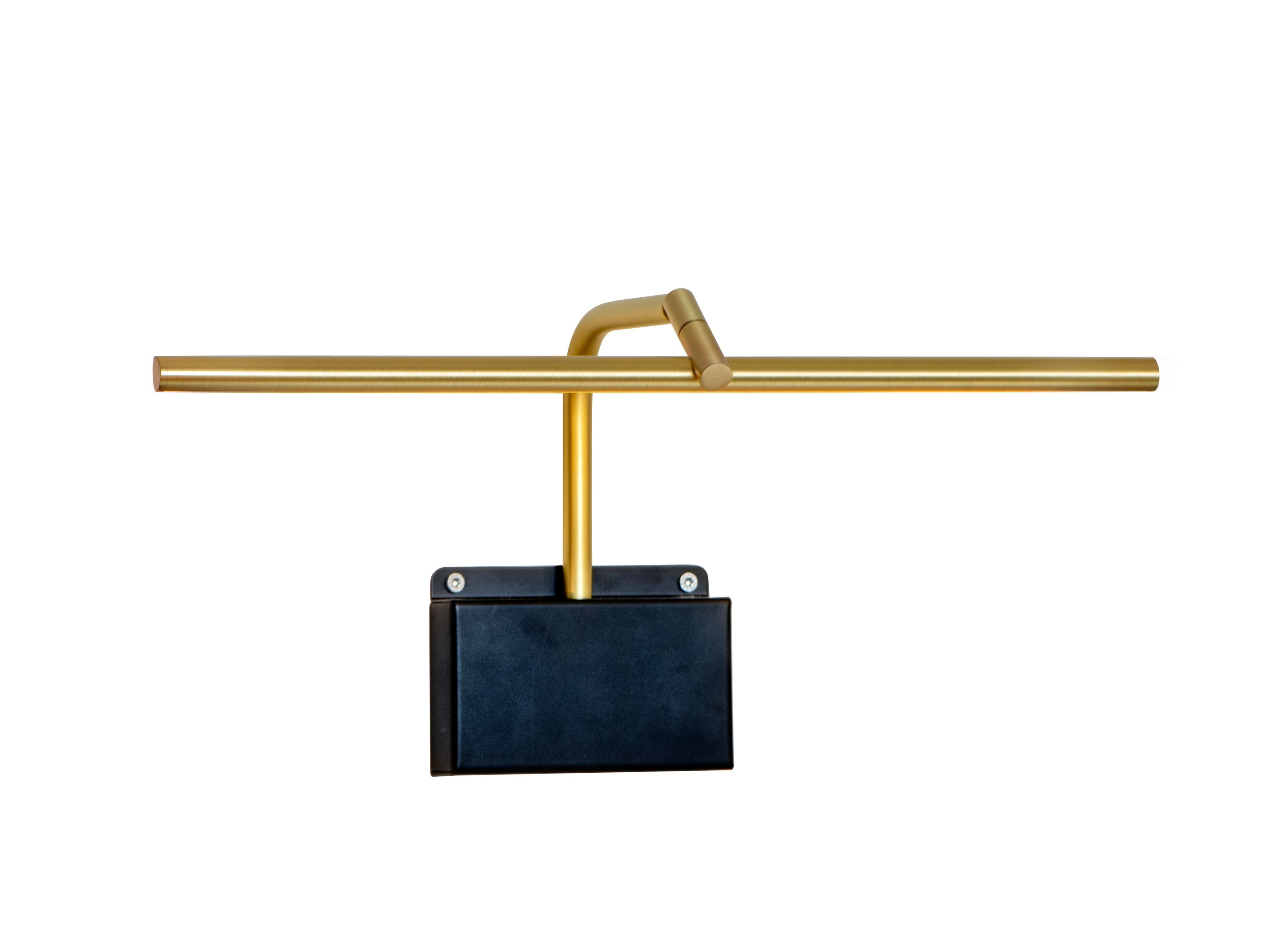 Латунный светодиодный настенный светильник для картин CVL Luminaires Airy ARCH-00034573