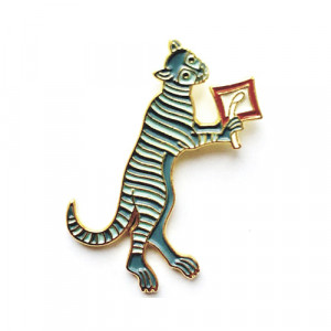1086580 Значок эмалированный №36 Кот