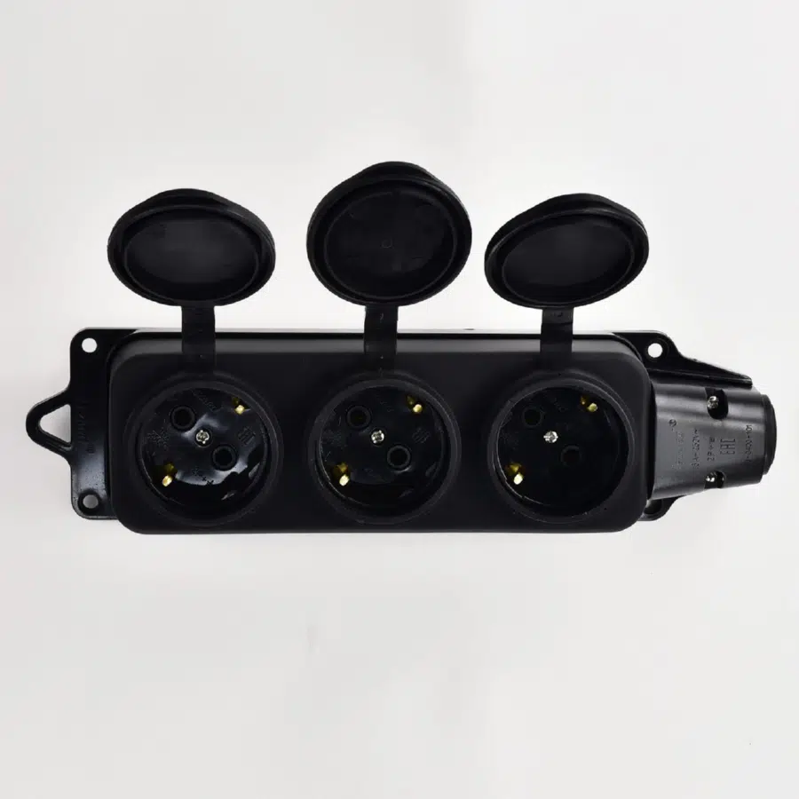 Розетка наружной установки тройная с заглушками 2Р+РЕ 1х16А 220-240V черный LEZARD Силовые разъемы (каучук) 106-0400-0101 - Вид №8