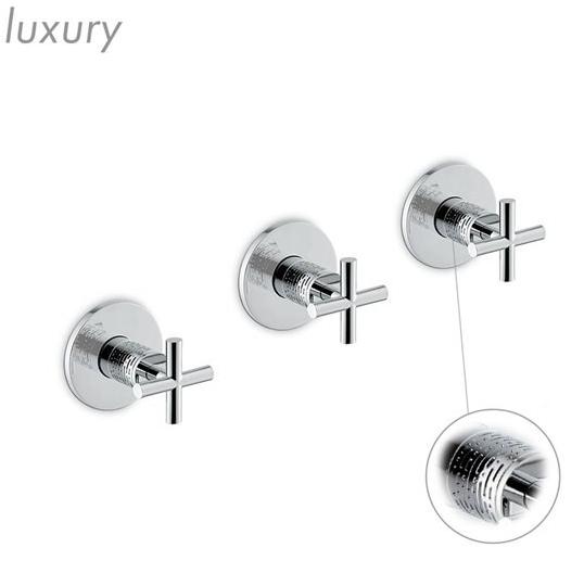 newform Встраиваемый смеситель для душа на 3 отверстия с переключателем Blink 70872e - 70972e - Вид №1